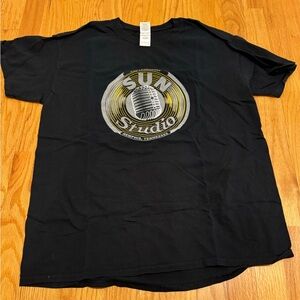 Men’s Graphic T-shirt USED.